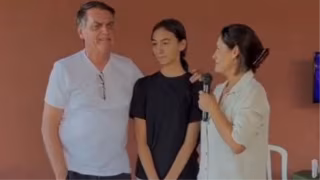 Defesa pede ao STF autorização para visita de Michelle e filha a Bolsonaro na PF