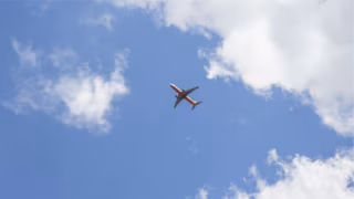 Airbus faz recall global de A320 após falha ligada à radiação solar