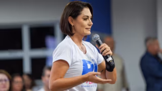 Michelle Bolsonaro rejeita aliança do PL com Ciro Gomes em evento no Ceará