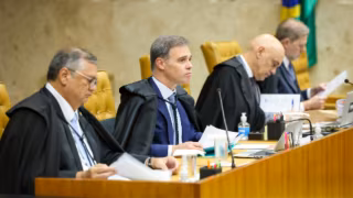 Mendonça critica 'juízes criativos' e pede regras claras para garantir segurança jurídica