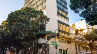 ‘Vou jogar sua irmã e depois vou me jogar. Beijo, te amo’, disse mãe antes de atirar filha de 6 anos de hotel em BH