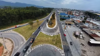Nova rotatória da Avenida Francisco Rodrigues Filho é liberada e integra Corredor Nordeste em Mogi