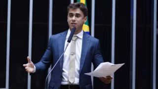 Nikolas Ferreira anuncia PEC para reagir a decisão de Gilmar Mendes sobre Lei do Impeachment