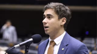 Nikolas Ferreira apresenta PEC para mudar regras de impeachment de ministros do STF