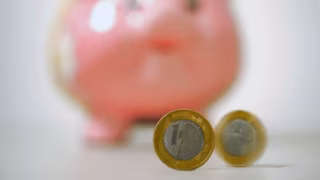 Poupança tem quinto mês seguido de saques e perde espaço para renda fixa