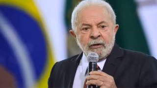 Datafolha: Lula tem rejeição de 44%, Flávio, 38%, e Tarcísio, 20%
