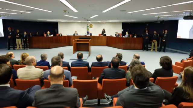 STF inicia julgamento de seis acusados de integrar núcleo golpista ligado a Bolsonaro