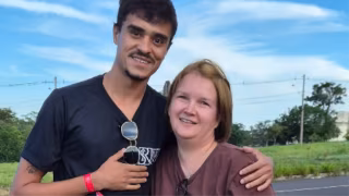 Jovem relata encontro casual com Elize Matsunaga em Franca e foto viraliza nas redes