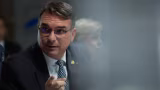 Flávio Bolsonaro anuncia novo pedido ao STF por prisão domiciliar humanitária para Jair Bolsonaro