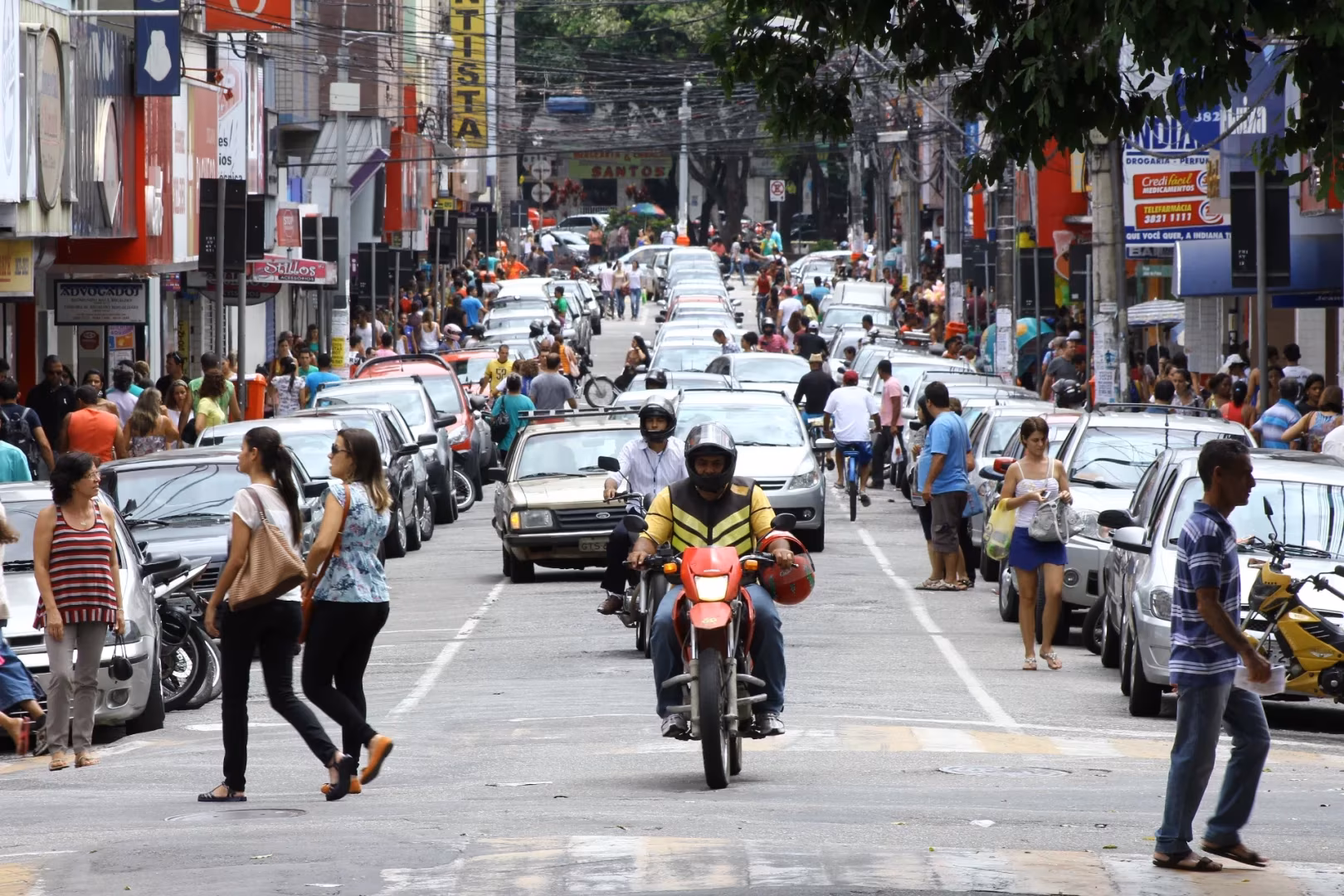 Fwd: [Sugestão de Pauta] Vale do Aço terá horário especial de Natal unificado: Convenção Coletiva define horário ampliado em Ipatinga, igual ao já adotado em Coronel Fabriciano e Timóteo