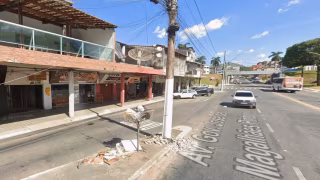 Homem é preso após ameaçar namorada e cunhada com facas em Coronel Fabriciano