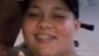 Jovem é morta a tiros dentro de bar; crime pode ter ligação com disputa entre facções