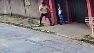 Jovem é morta a facadas pelo ex na porta de casa em MG