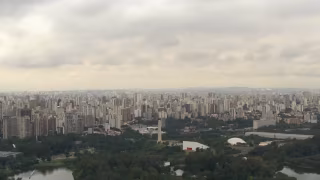 Frente fria traz volta das chuvas e risco de alagamentos em São Paulo nesta semana