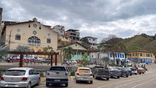 Suspeito de homicídio é preso em flagrante após matar homem em praça de Braúnas