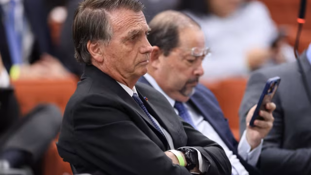 Defesa de Bolsonaro pede nova autorização a Moraes para cirurgia fora da PF