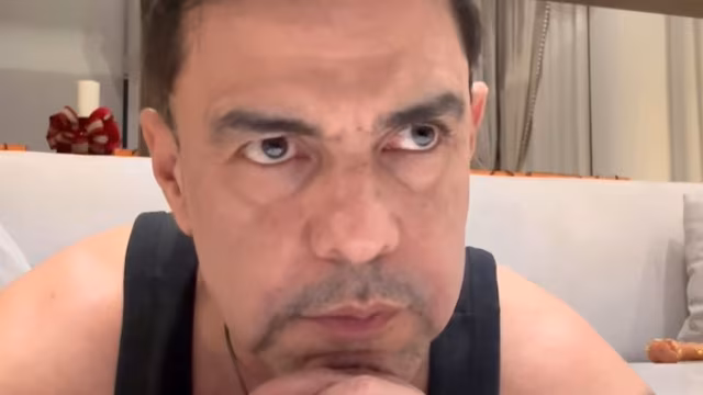 Zezé Di Camargo se retrata e pede desculpas por termo usado em crítica ao SBT