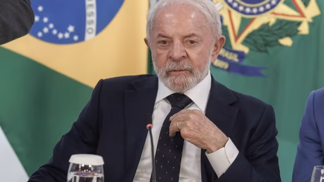 Lula propõe pacto entre Poderes para combater violência contra a mulher