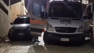 Adolescente de 17 anos  é morto a tiros enquanto caminhava em rua em MG