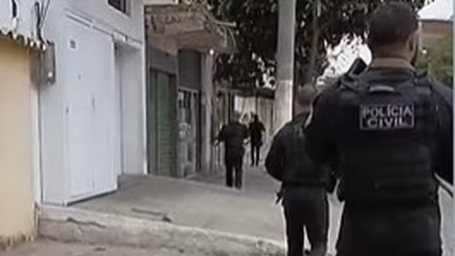 Polícia Civil desarticula esquema que ocultava mandados de prisão e multas em sistemas públicos no RJ