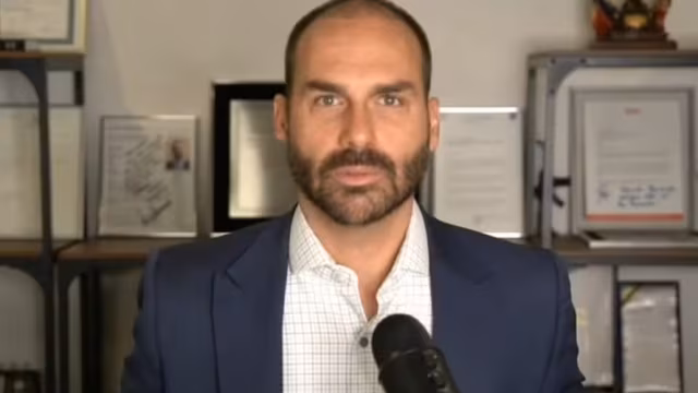 Câmara cassa mandatos de Eduardo Bolsonaro e Alexandre Ramagem