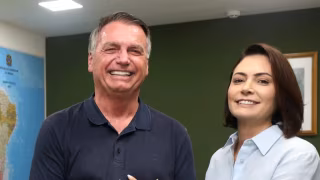 Moraes autoriza visitas de Michelle, fisioterapia e entrevista de Bolsonaro na PF