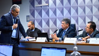 CPMI do INSS mira novos depoimentos após operação da PF sobre fraudes bilionárias