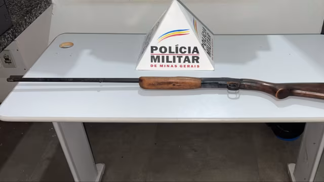 Homem é agredido e desarmado após disparo de espingarda em via pública em Matipó