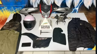 Dupla armada assalta comércio em Ipatinga e é presa com motos furtadas