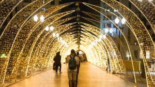 Natal altera funcionamento de serviços públicos, comércios e transportes em SP; confira horários