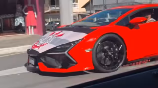 Yuri Alberto desfila com Lamborghini de R$ 7,8 milhões em São José dos Campos