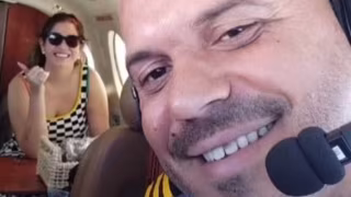 Foto inédita de Marília Mendonça com copiloto no dia da queda circula nas redes sociais