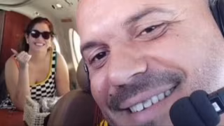 Foto de Marília Mendonça com copiloto volta a viralizar em homenagem 3 anos após tragédia