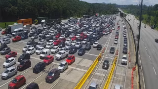 Pensando em viajar? Confira os melhores e piores horários para pegar estrada no fim de ano em SP