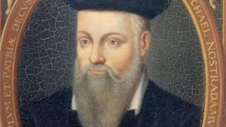 Nostradamus em 2026: novas leituras falam em queda de líder, regimes autoritários e guerras no mar