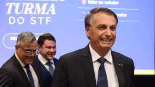 Moraes autoriza visitas permanentes de familiares a Bolsonaro na PF em Brasília