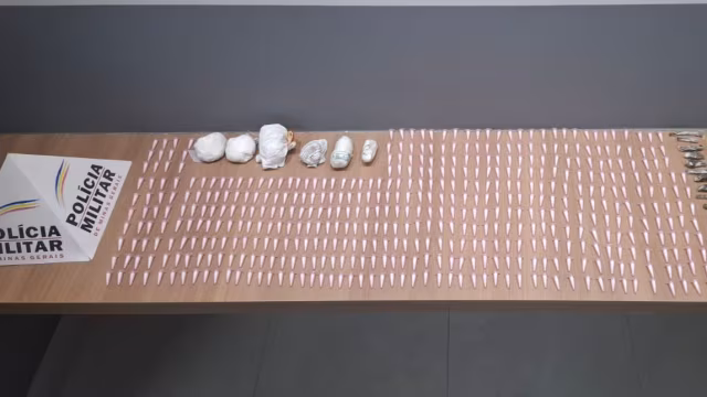 Menor é apreendido com grande quantidade de drogas em operação da PM em Manhuaçu