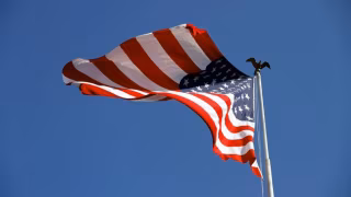 Embaixada dos EUA alerta cidadãos no Brasil sobre protestos contra operação na Venezuela