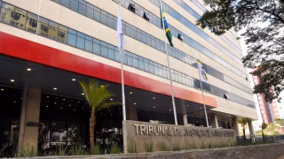 Ex-prefeito de Pocrane é condenado por diárias fictícias e tem direitos políticos suspensos