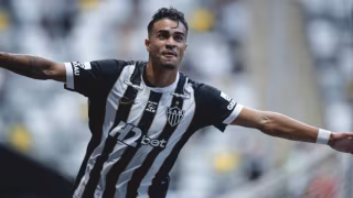 Reinier comemora primeiro gol pelo Atlético e encerra jejum de 446 dias