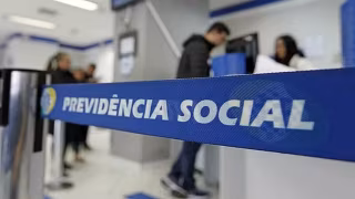 INSS terá novas regras de aposentadoria em 2026 para quem já contribuía antes da reforma