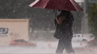 Alerta de temporais: MG pode ter chuva forte e granizo; litoral de SP e PR segue em risco com ciclone