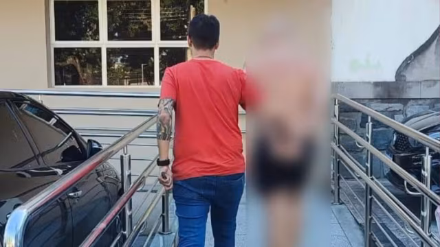 Professor é preso na Serra suspeito de assediar alunos e exigir fotos íntimas em troca de notas