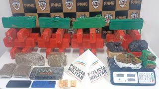 Operação da PM apreende 43 kg de drogas e detém três adolescentes em Coronel Fabriciano