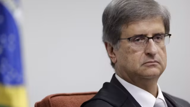 PGR vê indícios de desvio bilionário no Banco Master em benefício de controladores