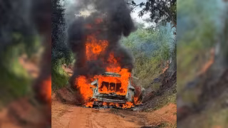 Corpo carbonizado é encontrado dentro de Porsche incendiado em estrada rural de Pompeia (SP)