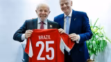 Lula se reúne com presidente da FIFA para alinhar preparativos da Copa do Mundo Feminina de 2027 no Brasil