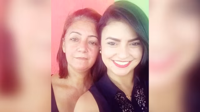 Mulher é presa suspeita de matar a mãe a facadas em Goiás