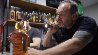 Casos e mortes por metanol em bebidas levam estados a reforçar alertas para o carnaval