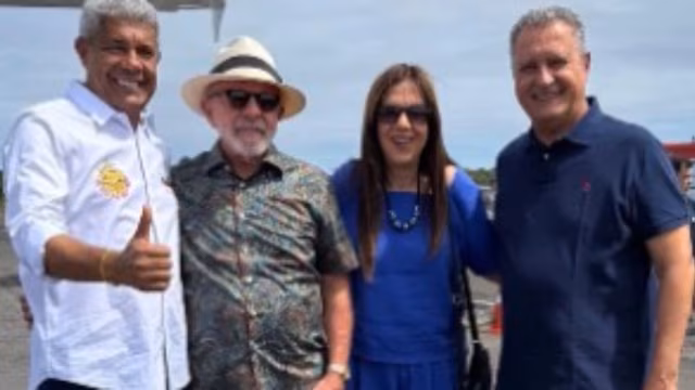 Depois de Recife, Lula acompanha Carnaval de Salvador ao lado de Janja